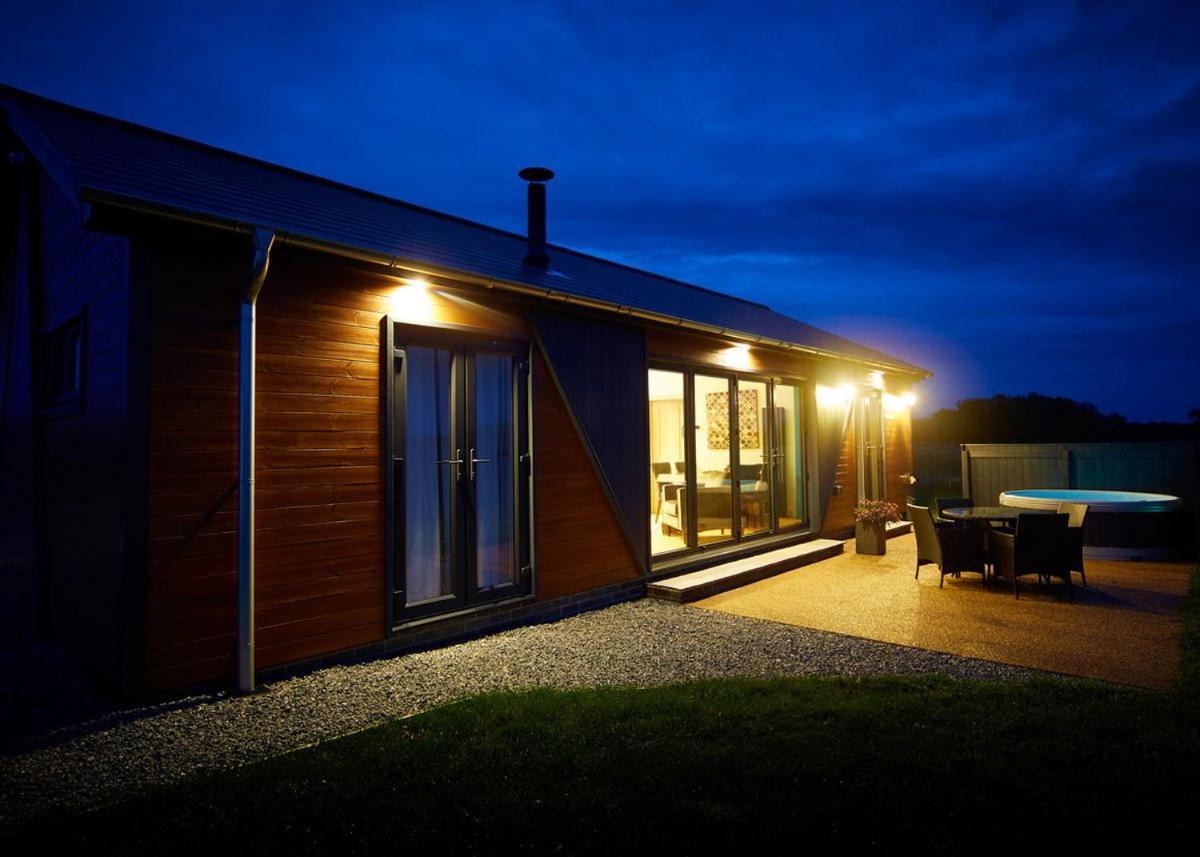 North Star Sanctum Hotel Garton Exterior photo